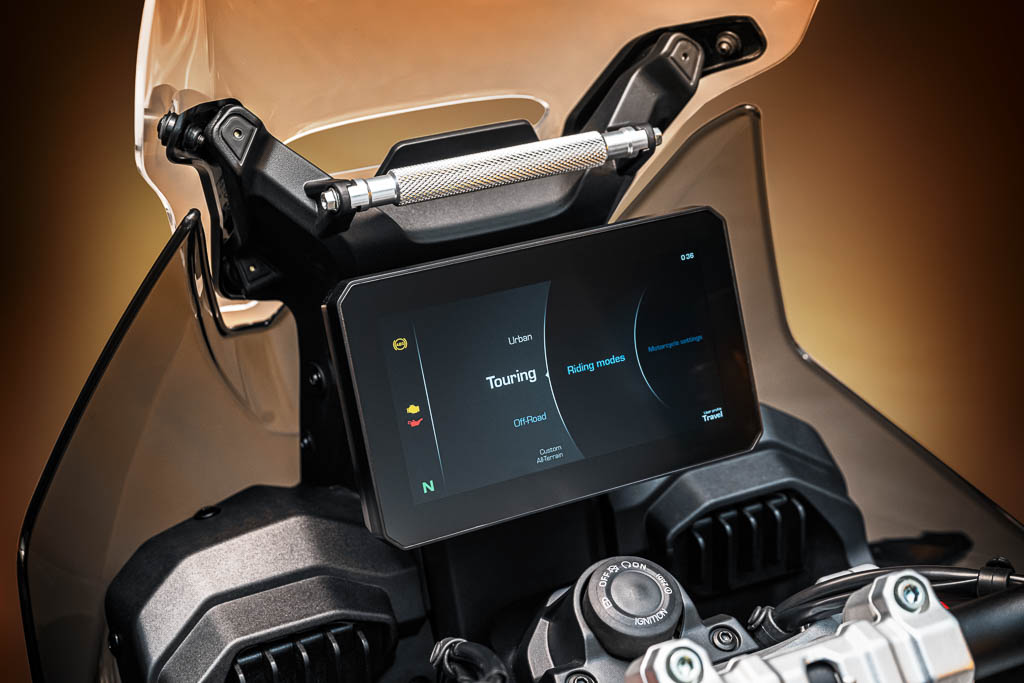 2024 MV Agusta LXP Orioli debuts at EICMA