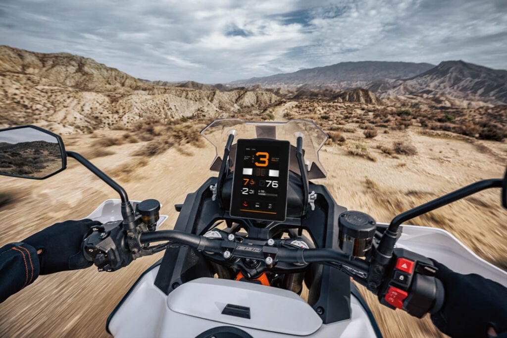 2025 KTM 1390 Super Adventure R specs