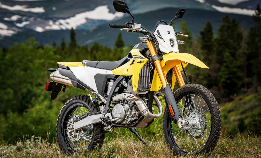 Suzuki DR-Z4s Dual Sport Take it to the streets test ride