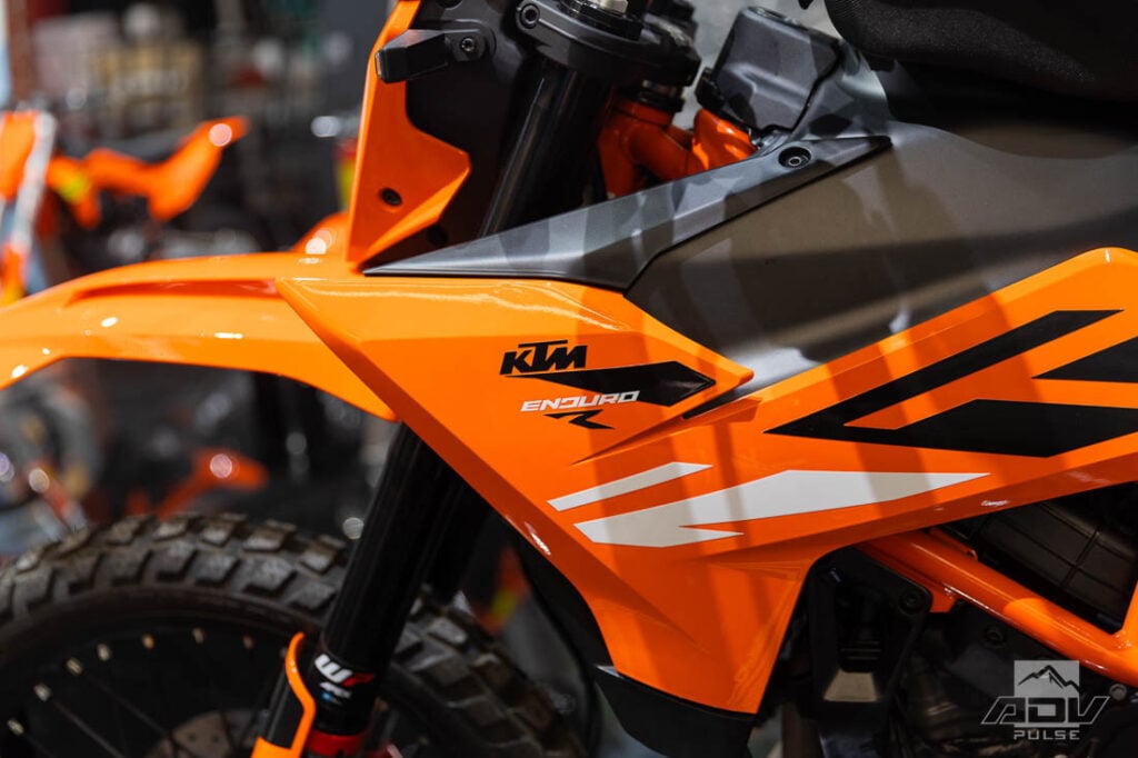 KTM 390 Enduro R details