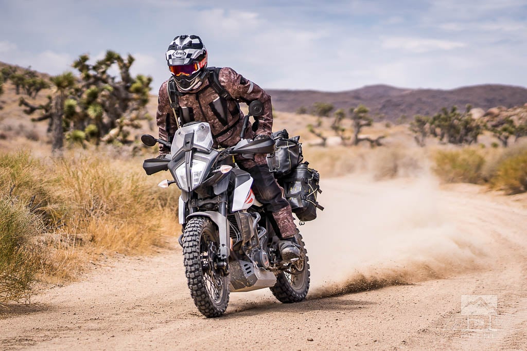 riding-small-adventure-bikes