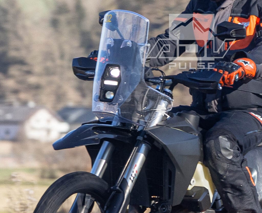 Rally-inspired KTM 690 Adventure R