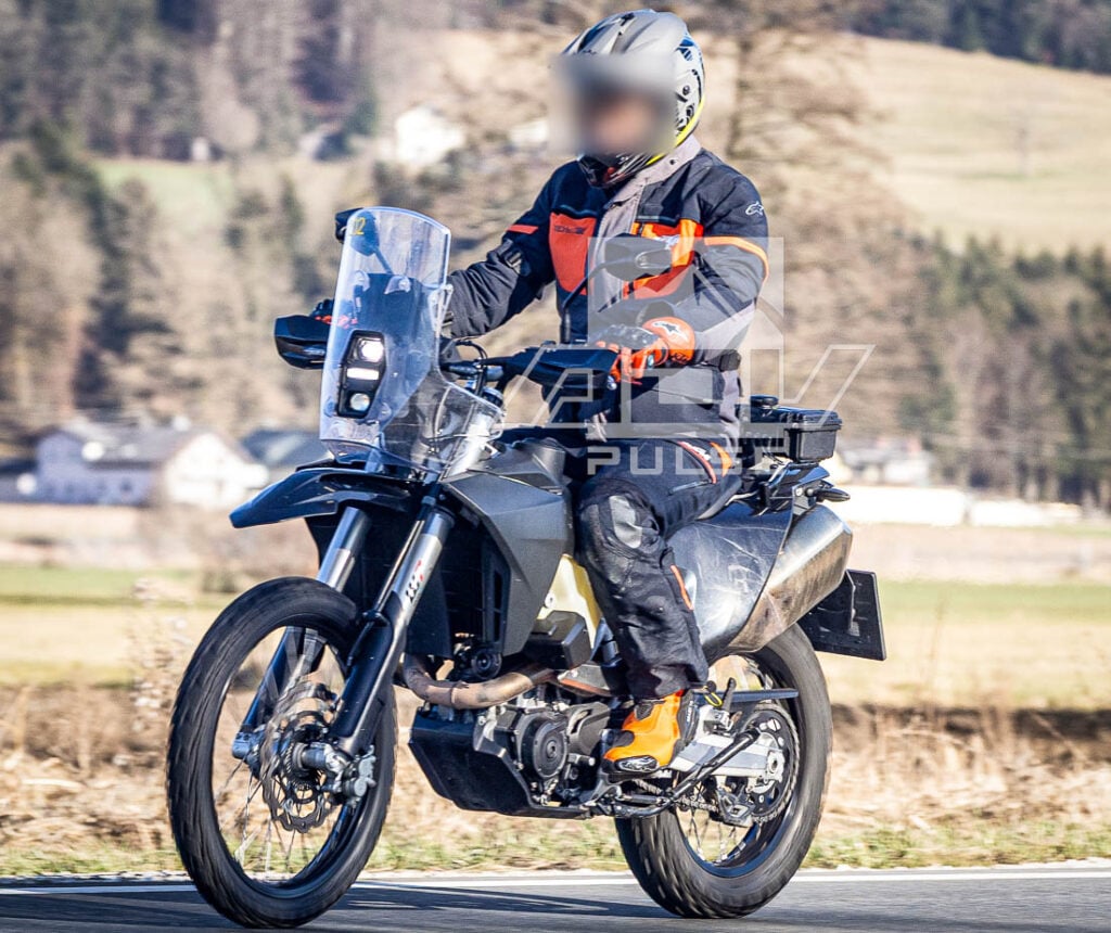 Rally-inspired KTM 690 Adventure R