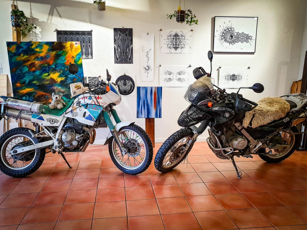 Moto studio