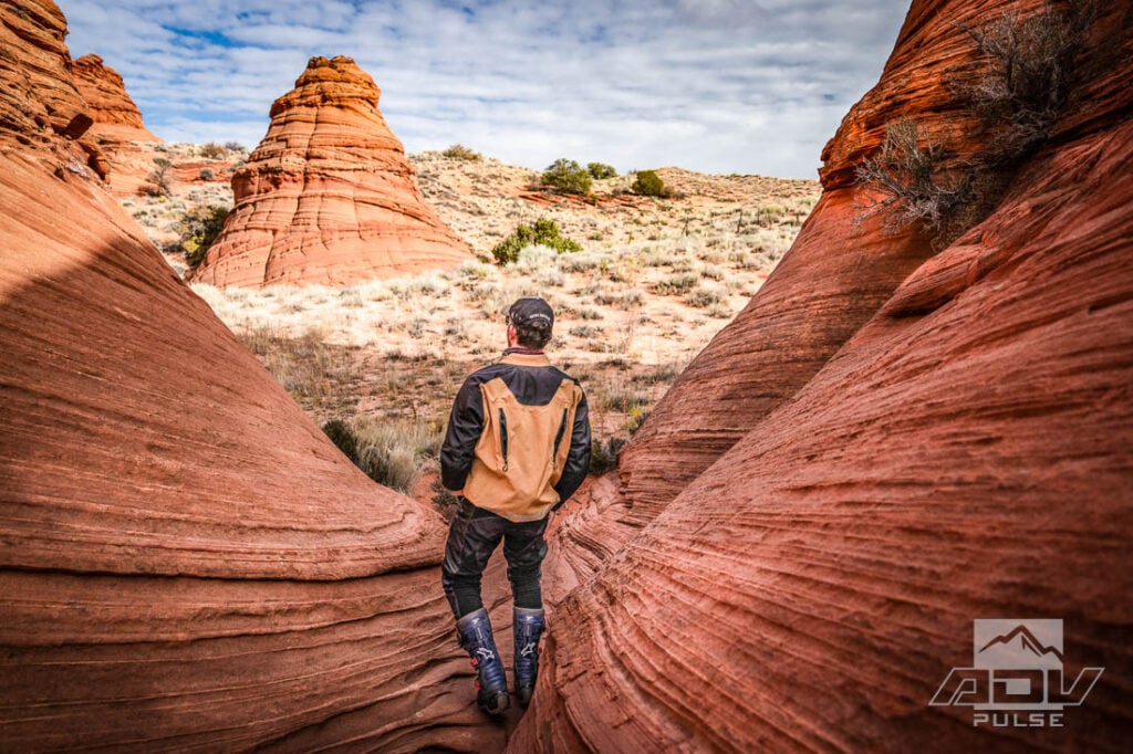 Hiking around Paw Hole